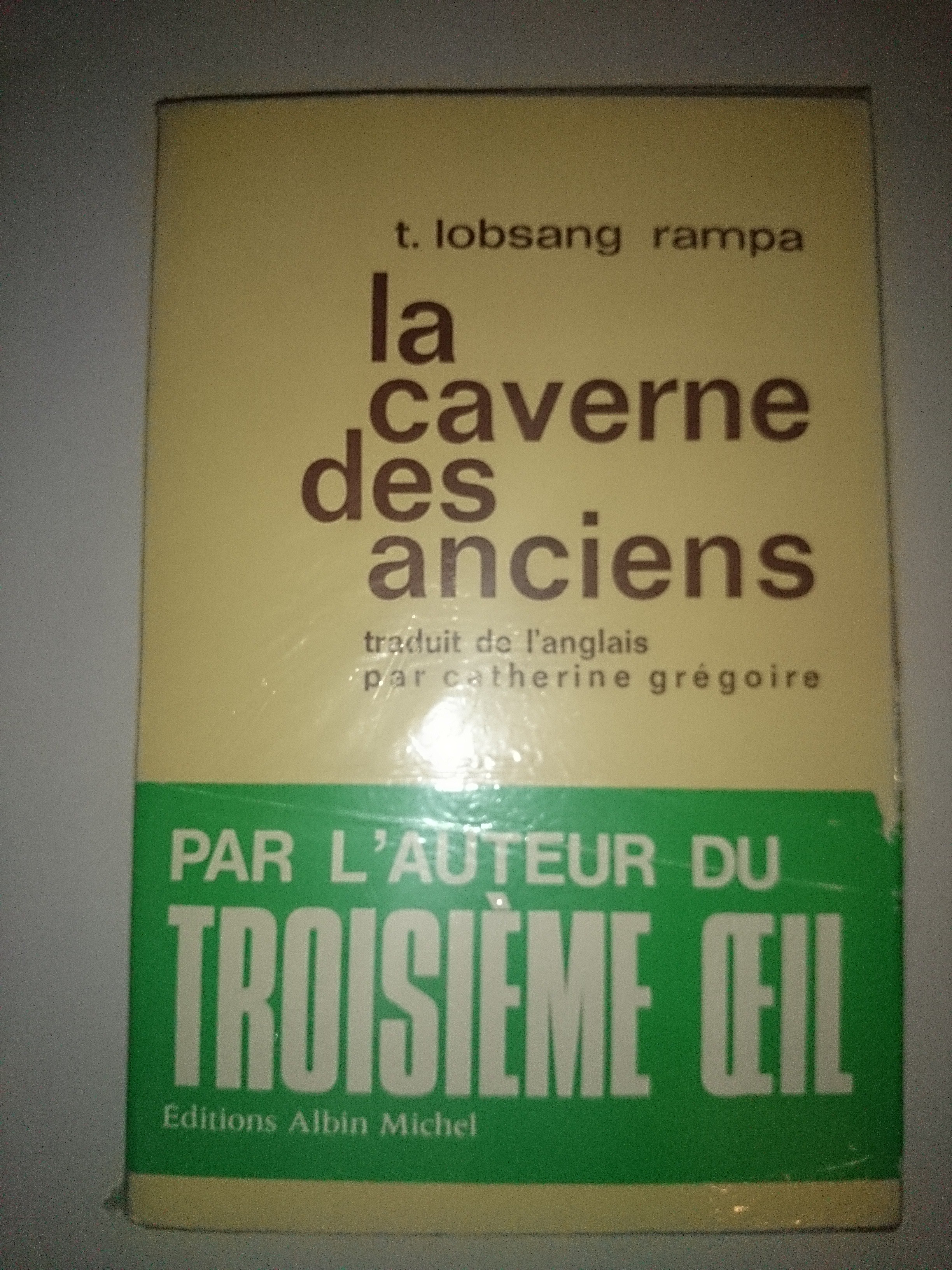 livre la caverne des anciens