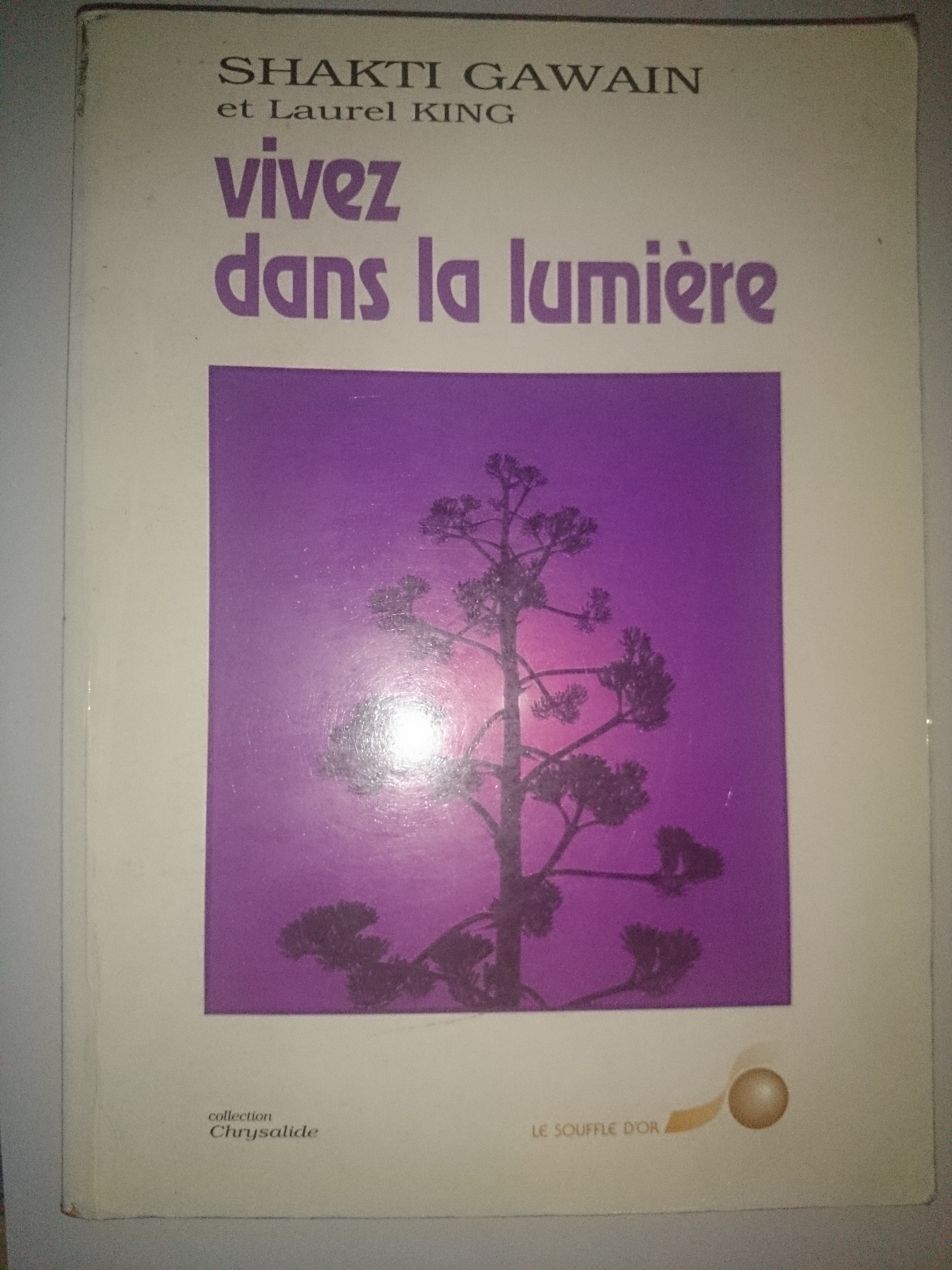 livre vivez dans la lumière