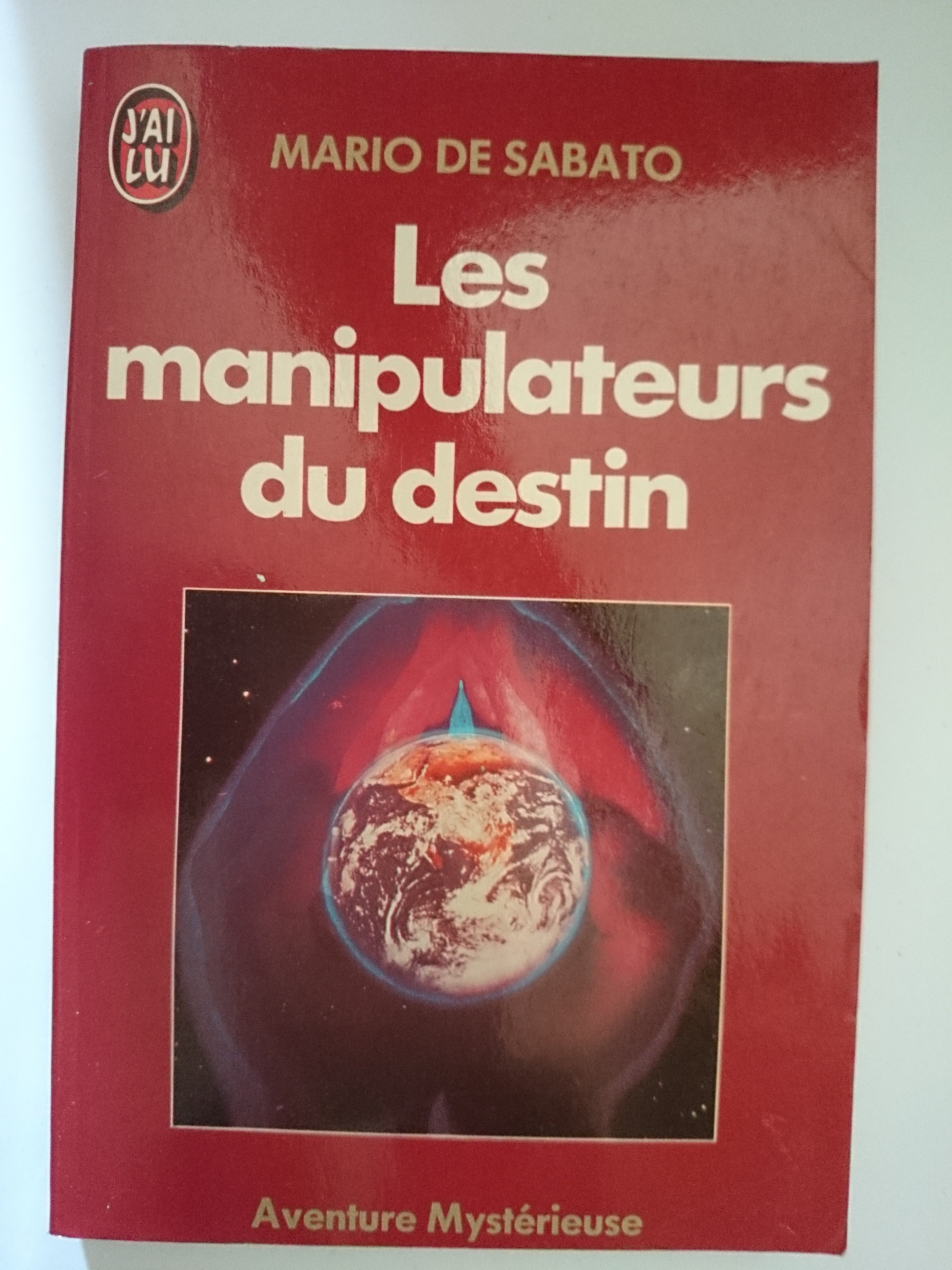 livre les manipulateurs du destin